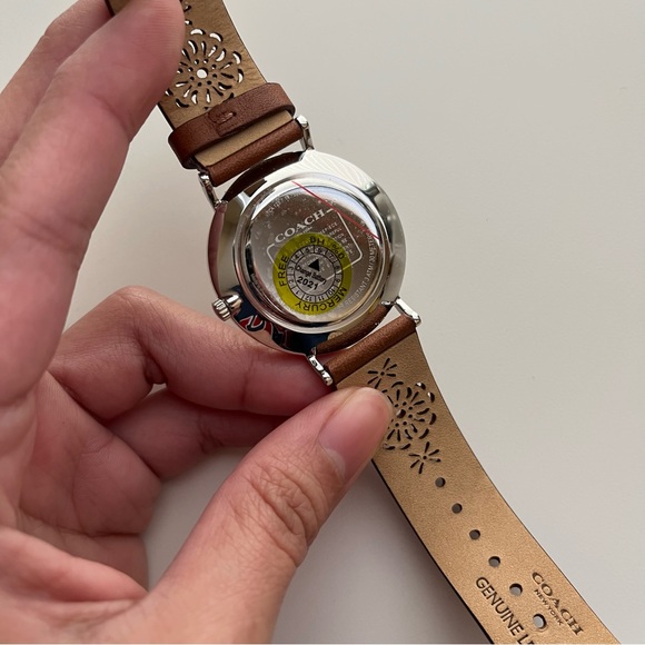Coach Women's Perry Brown Leather Watch - Picture 3 of 6